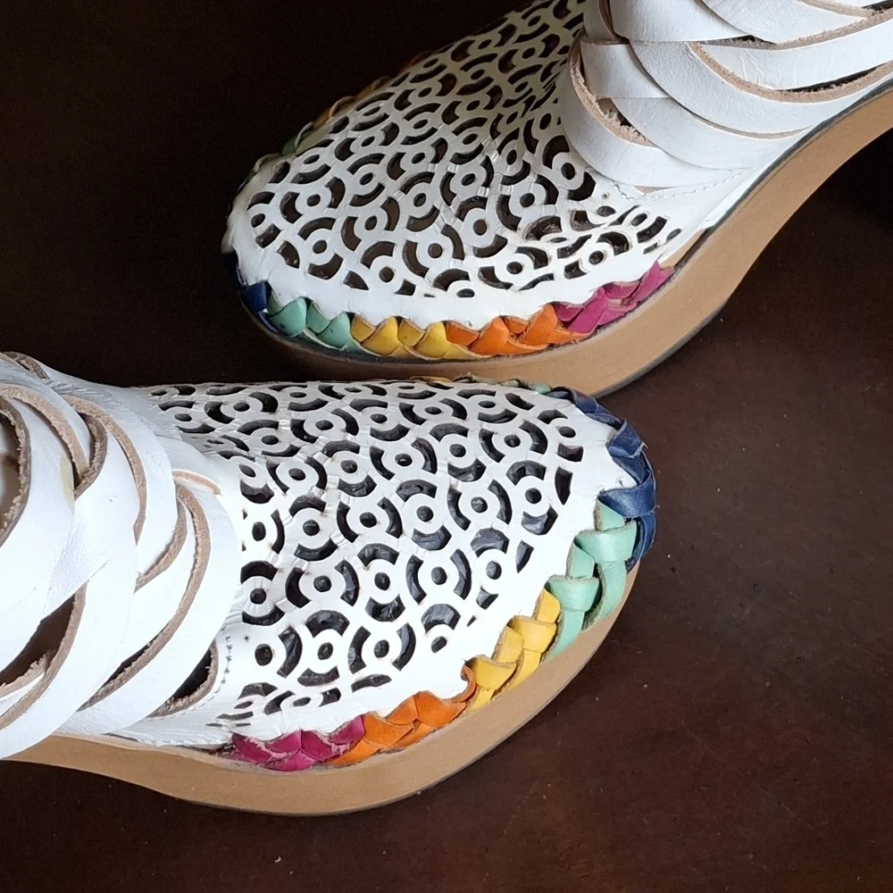 Ethnic Shoes Leather White Colorful Accents Ankle Heeled Boots Women Size 8